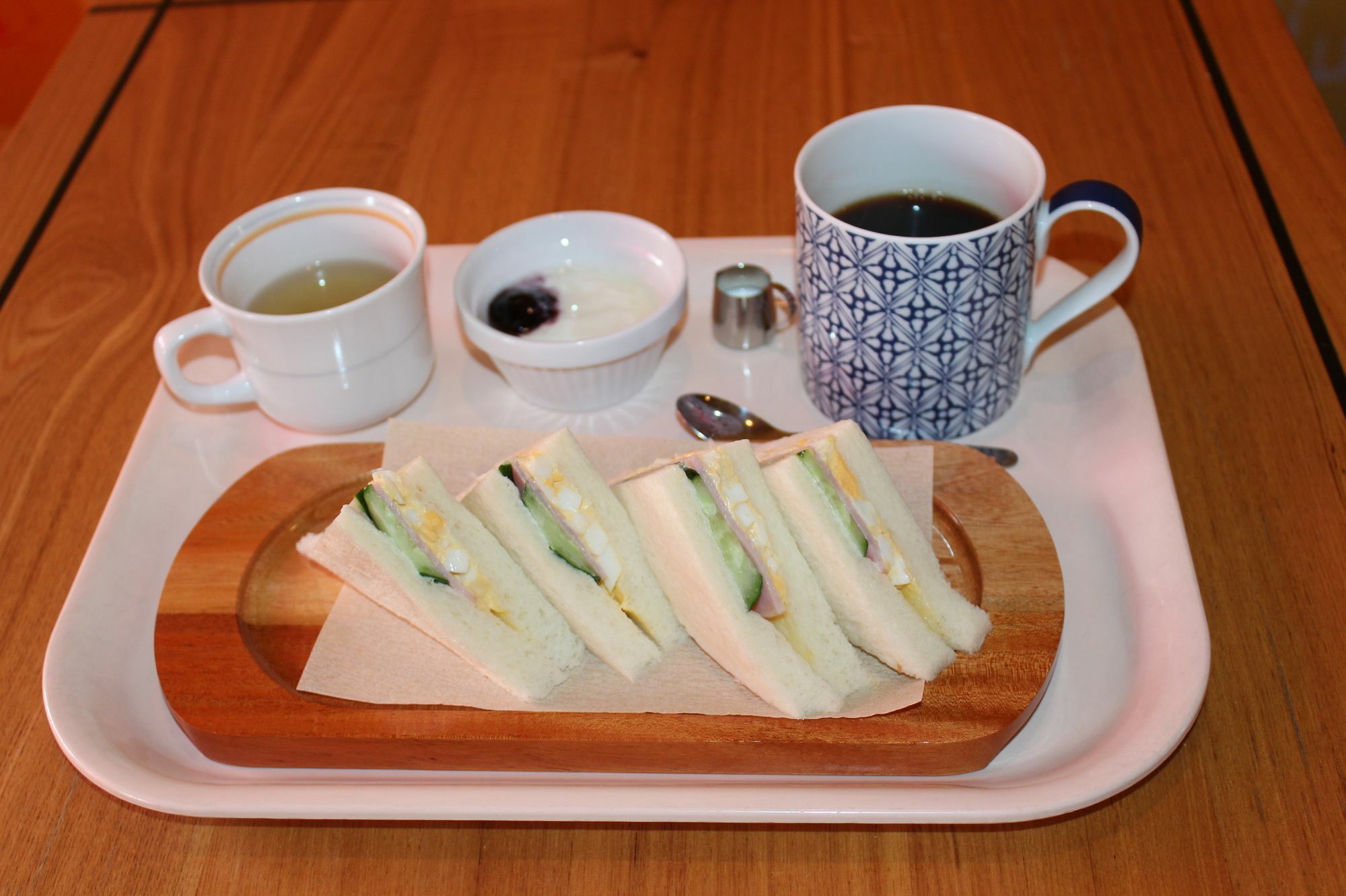 Yadocafe Chelsea'S Rainbow B&B Osaka Zewnętrze zdjęcie