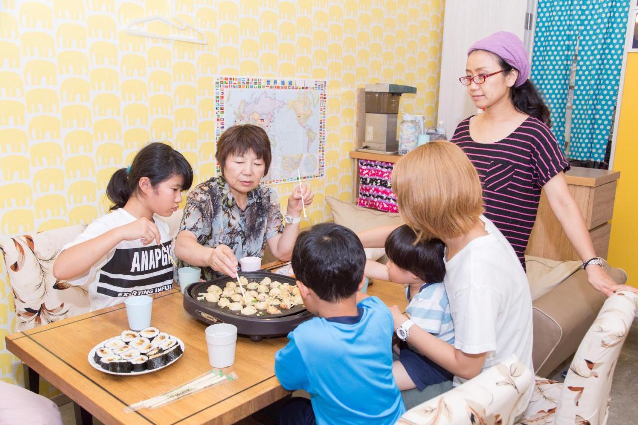 Yadocafe Chelsea'S Rainbow B&B Osaka Zewnętrze zdjęcie